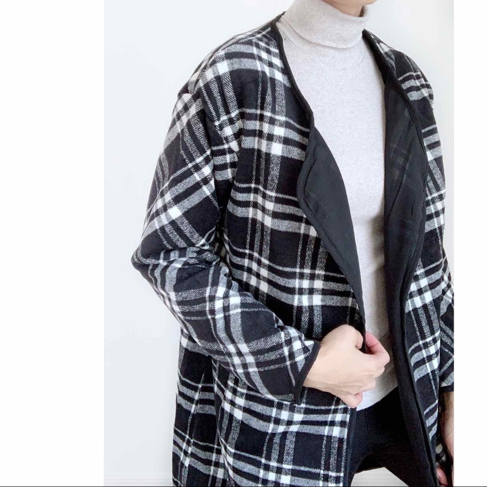 White and Black Plaid Coat - Picture 6 of 13